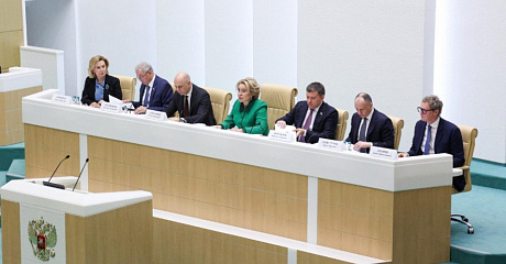 В Омске предложили расширить федеральную поддержку семей